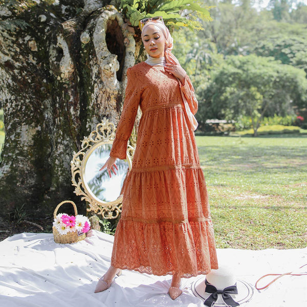 Modest Malaysia Hollow Lace Dress